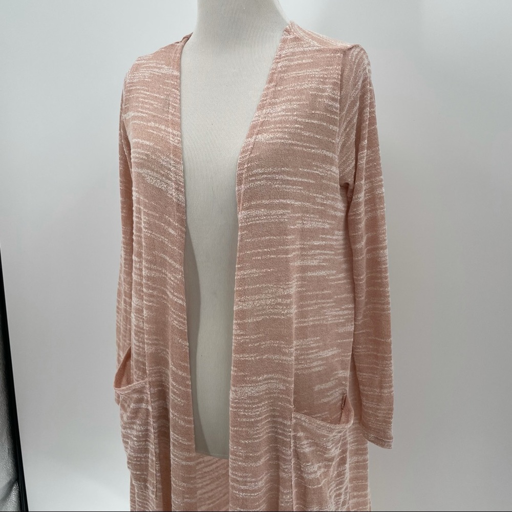 LuLaRoe Woman’s Pink Cardigan
